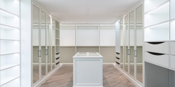 Budget-Friendly Closet Makeover Tips for Space and Style
